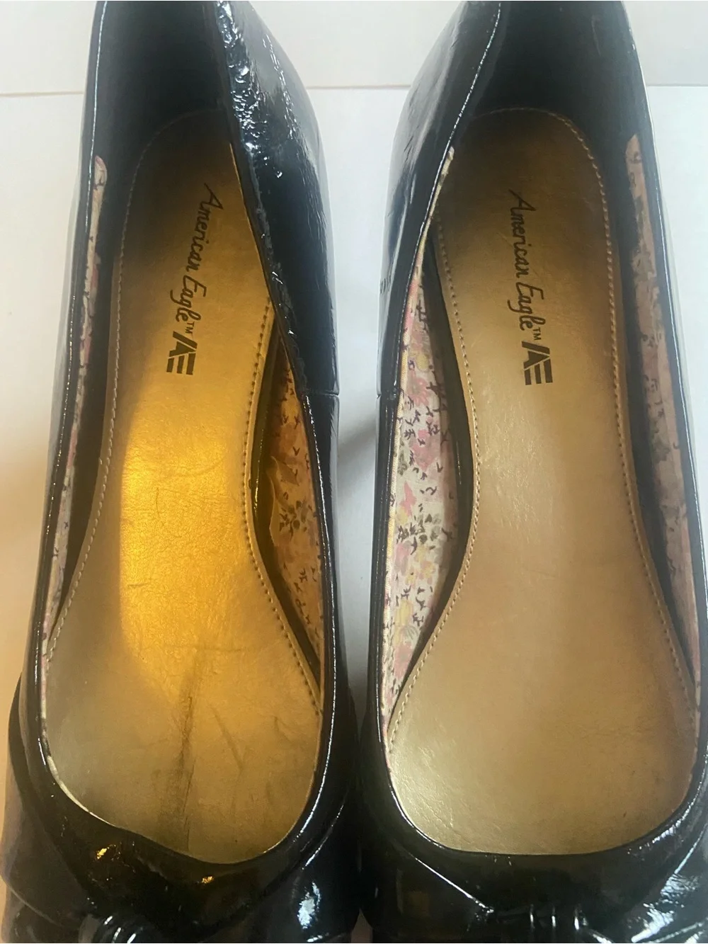 American Eagle Outfitters Black Patent Knot-Detail Pumps